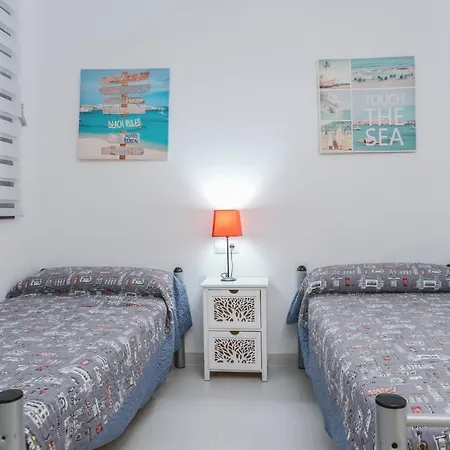 Apartment & Sea