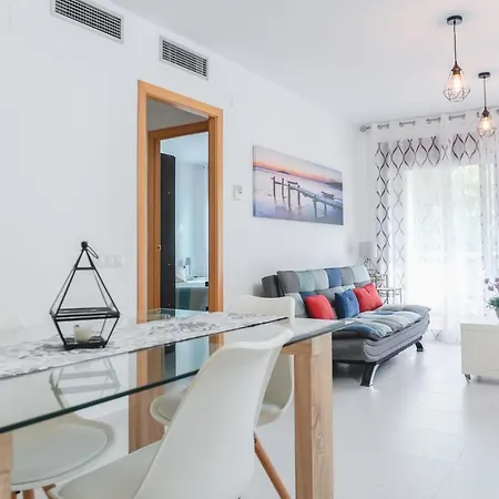 Apartment & Sea *